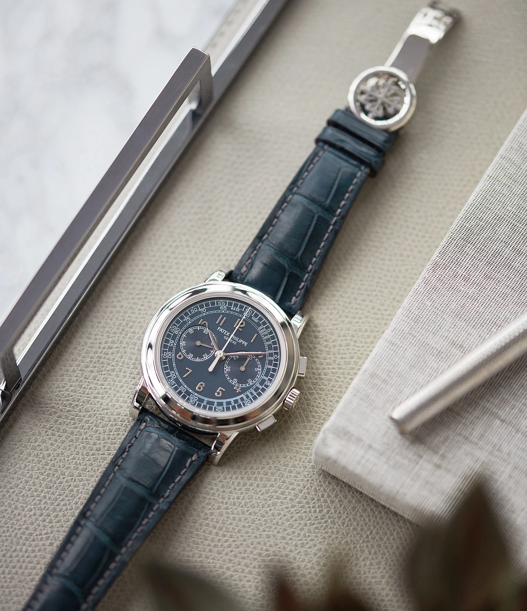 5070P | Chronograph | Platinum