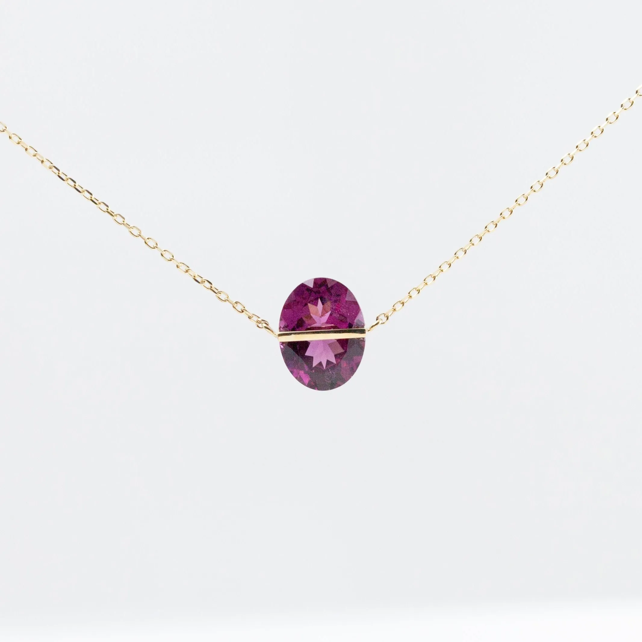 Band one-of-a-kind oval grape garnet necklace