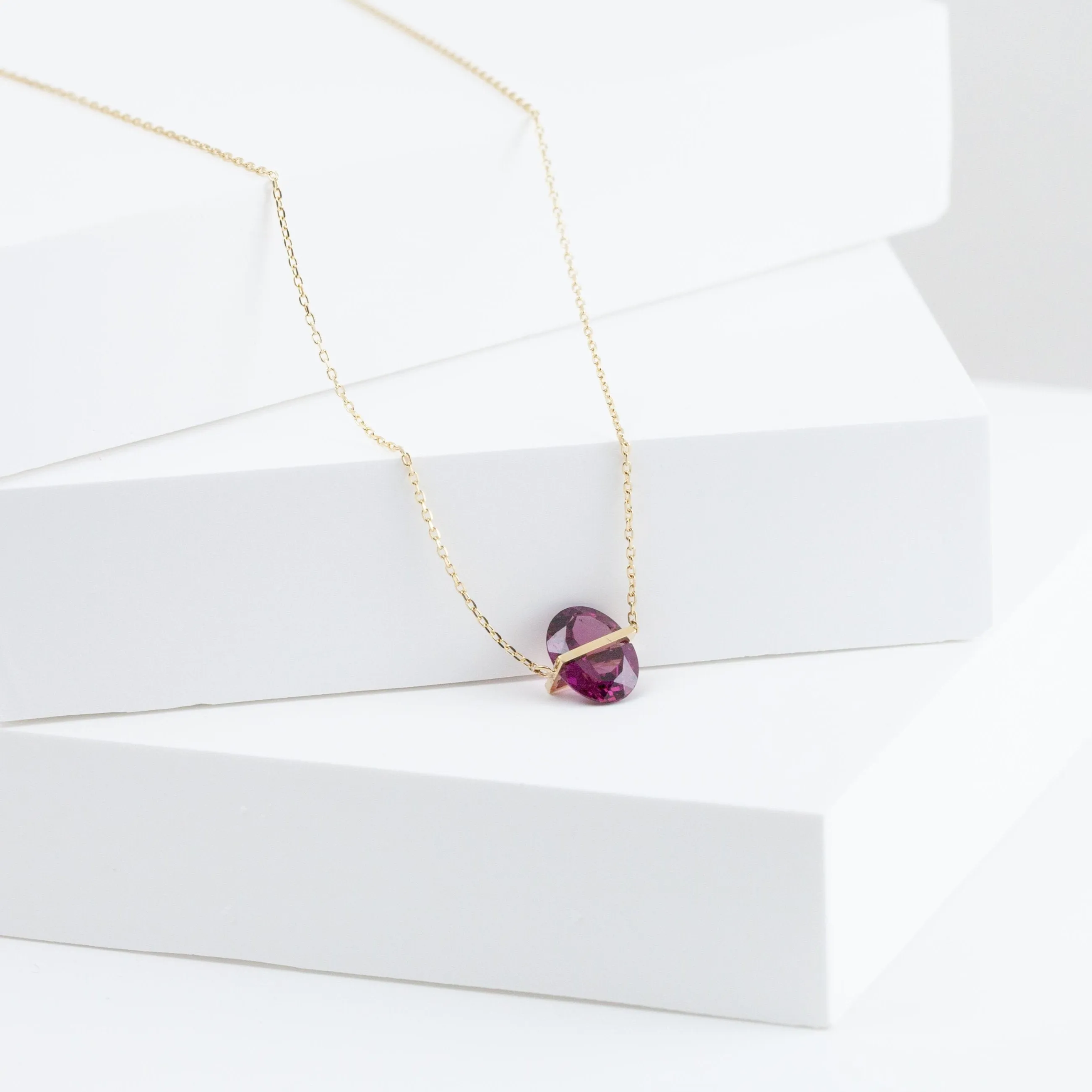 Band one-of-a-kind oval grape garnet necklace