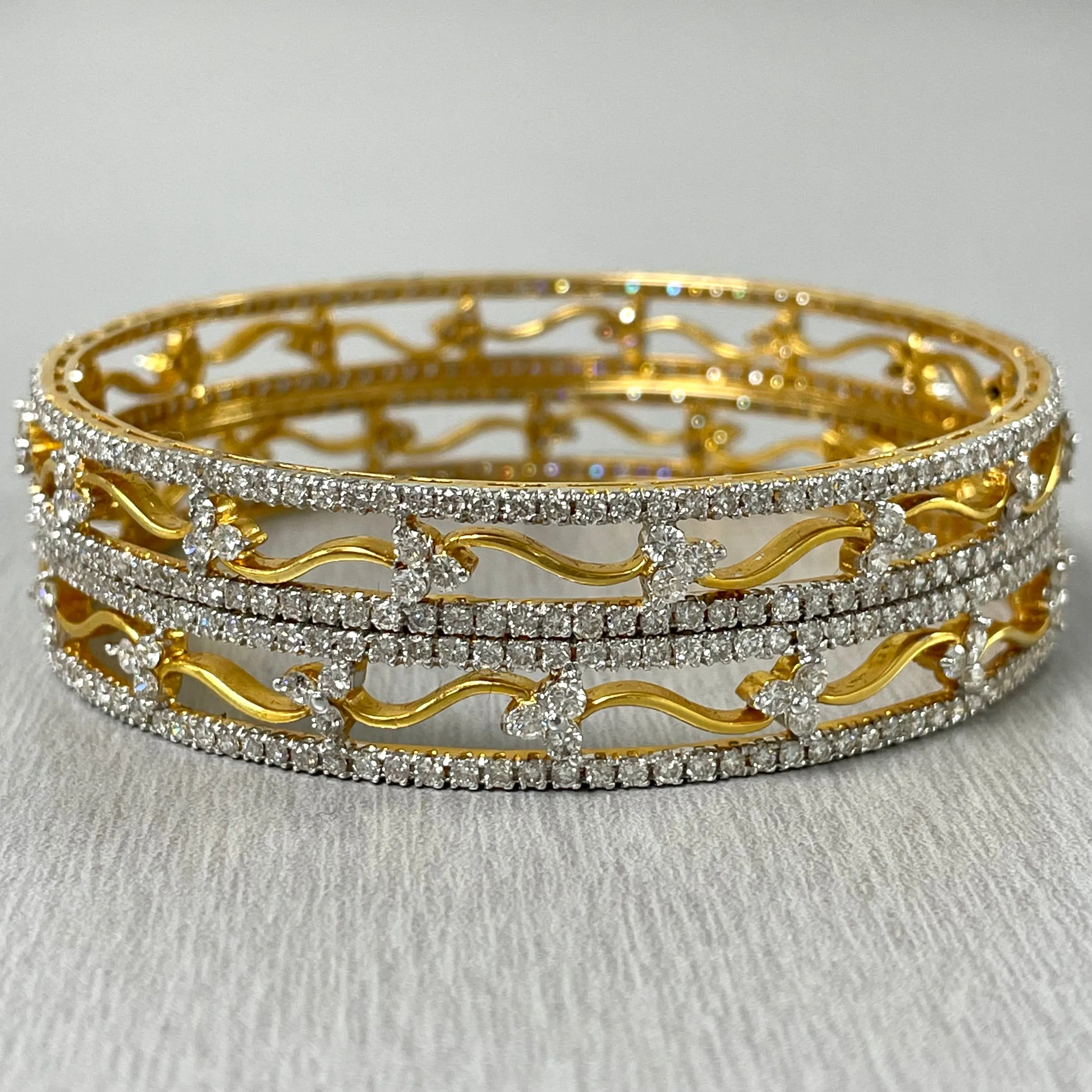 Beauvince Sheena Diamond Bangles (10.59 ct Diamonds) in Gold