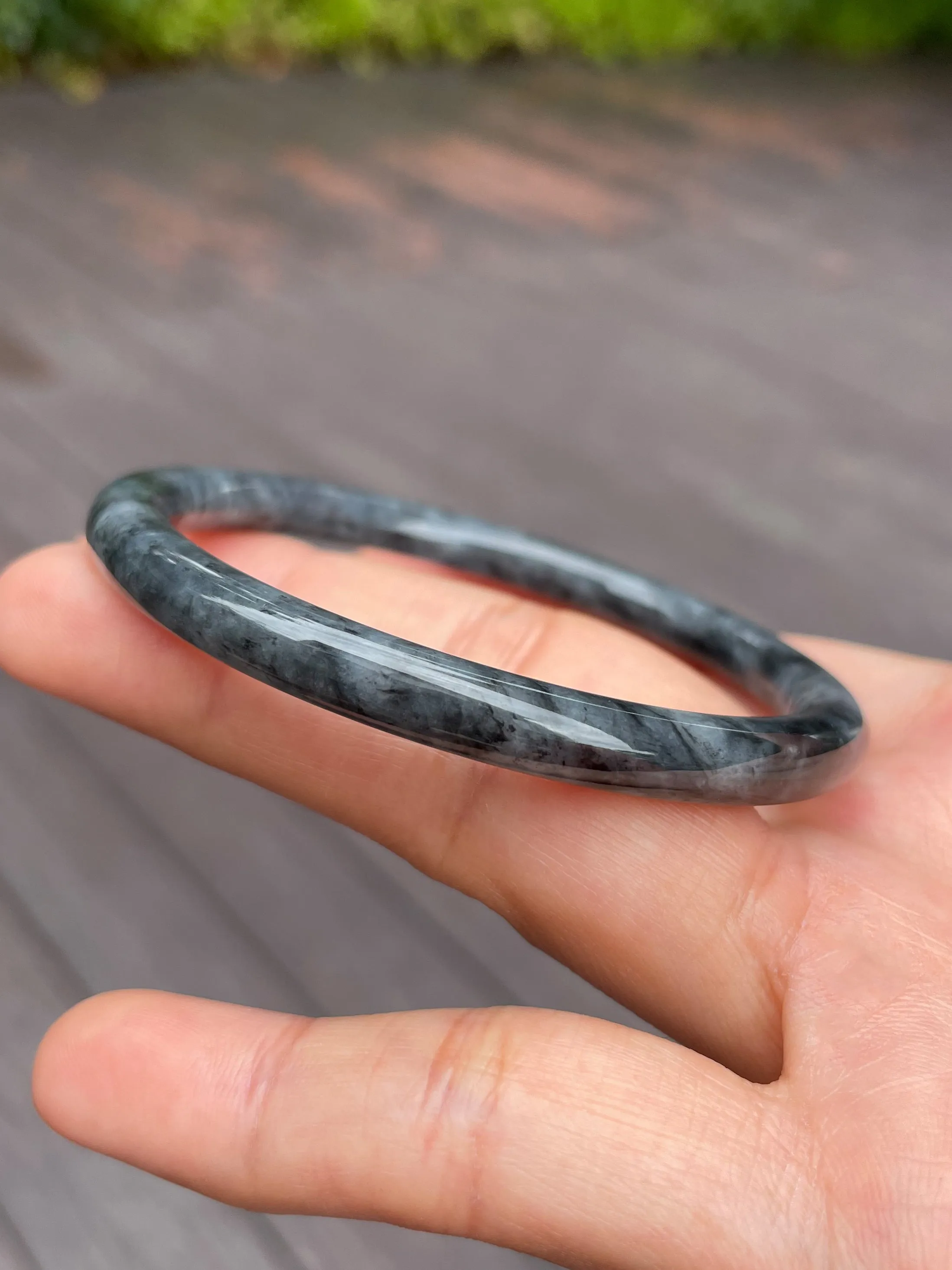 Black Jade Bangle | 57mm (NJBA062)
