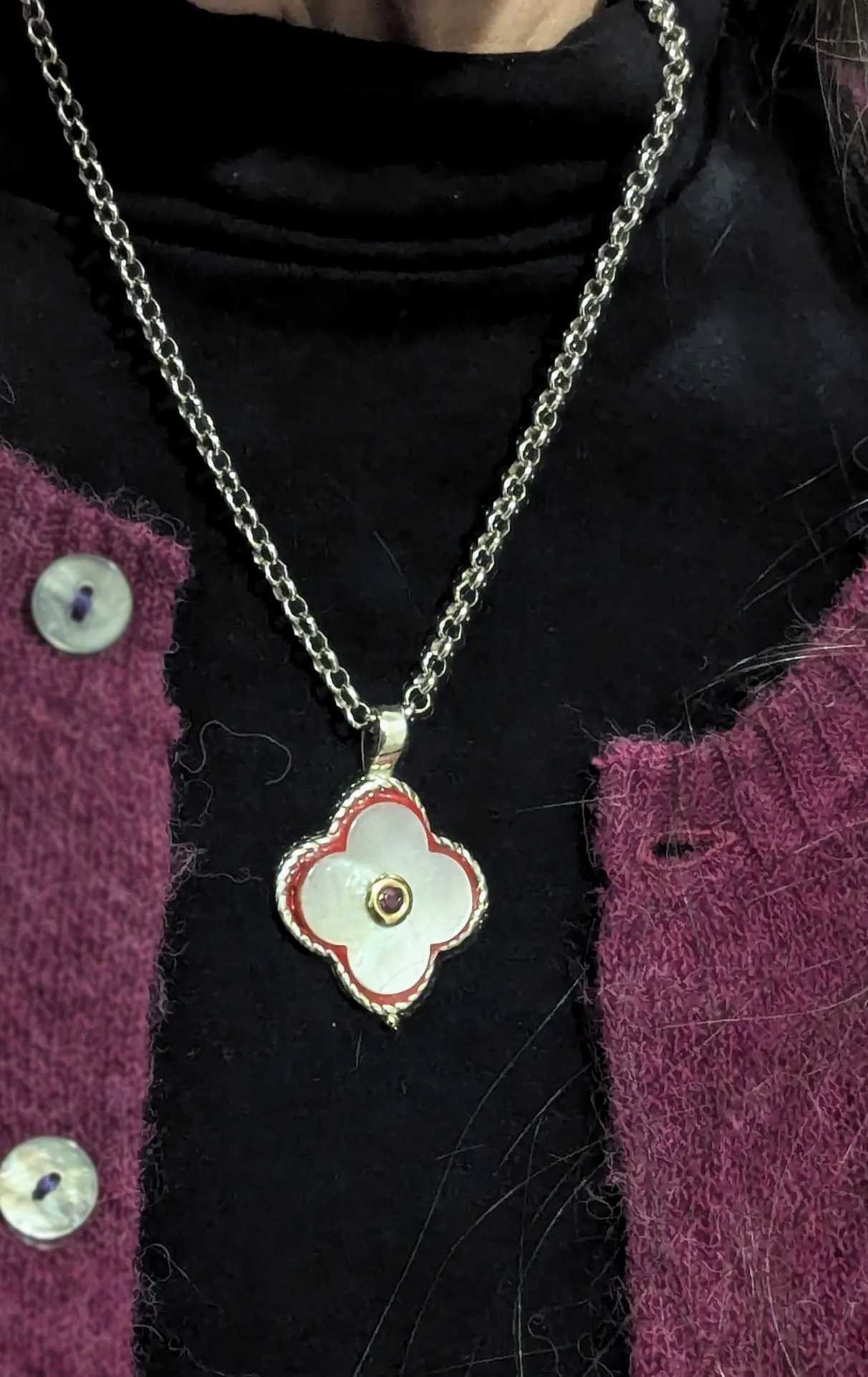 Clover white mother of pearl pendant with raspberry pink