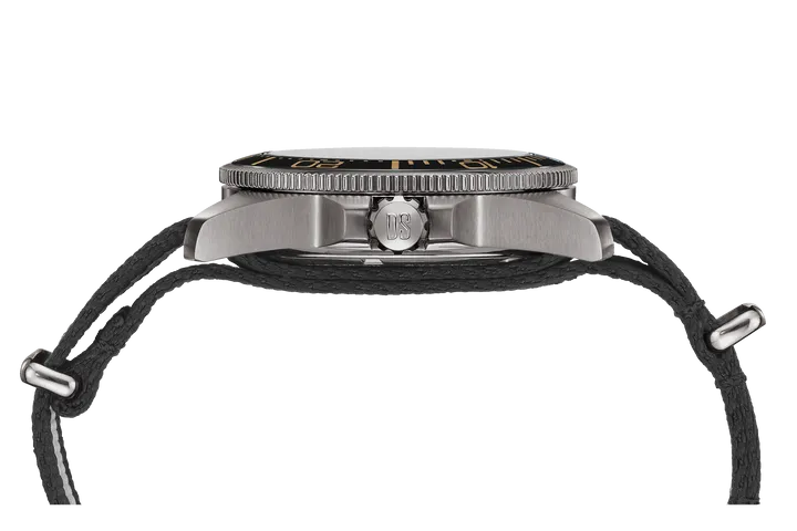 CRT Watch DS Action Diver 43 Titanium