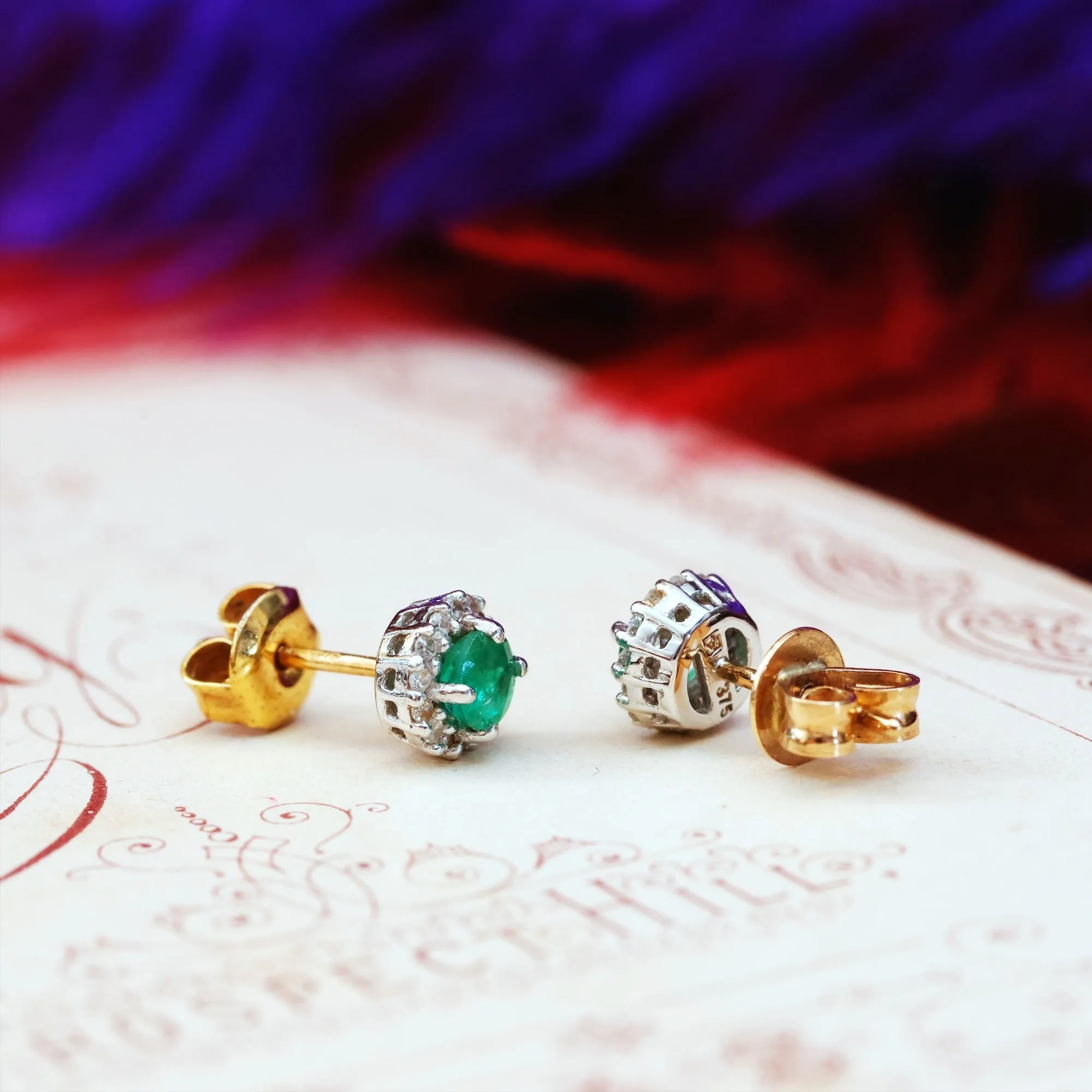 CUTE Emerald & Diamond Stud Earrings