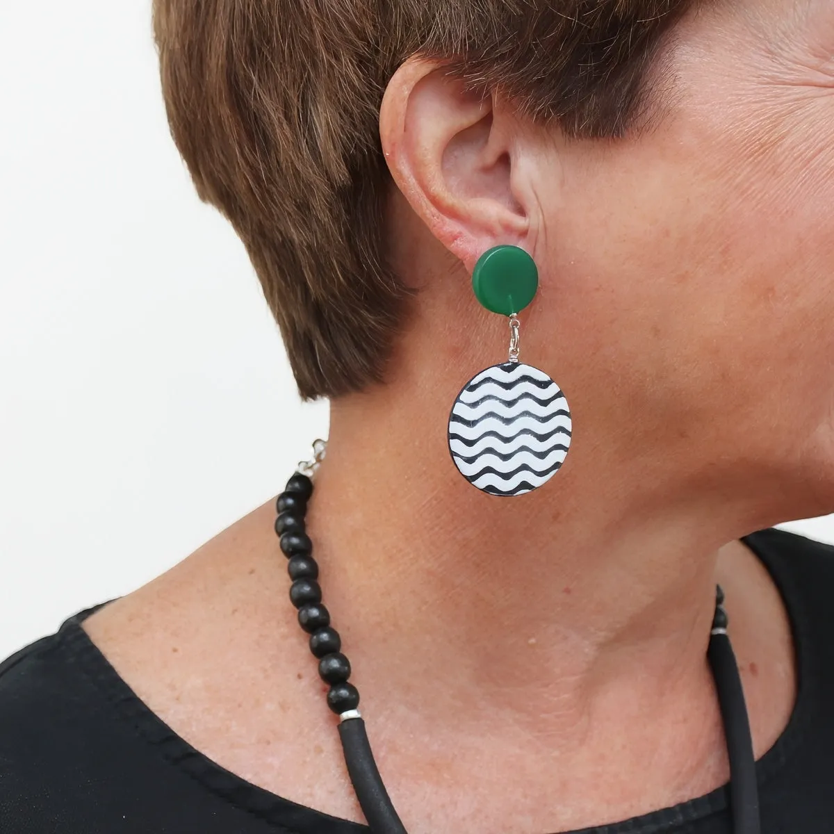 Emerald Lunetta Earrings