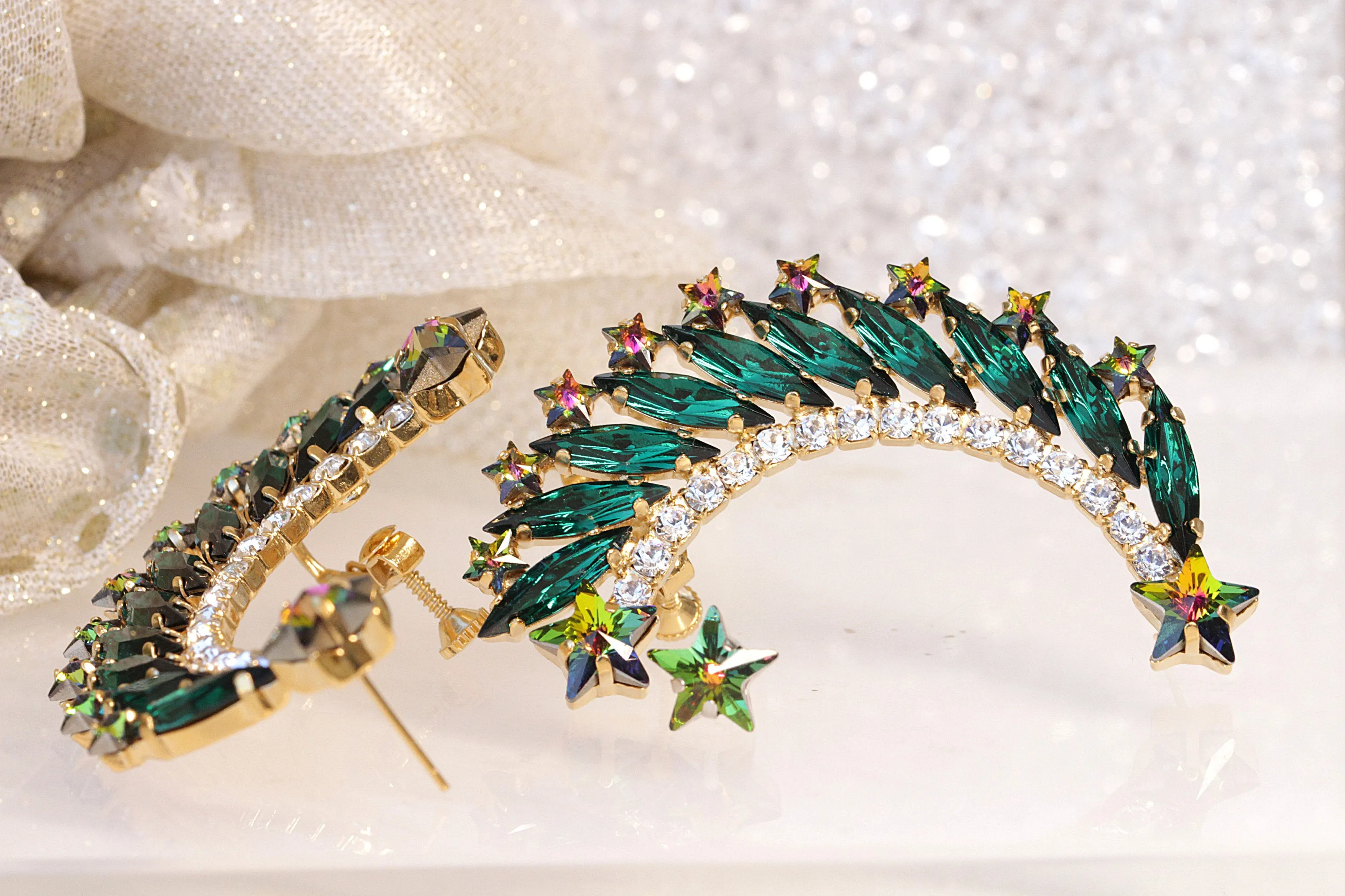 EMERALD STAR CLIMBING Earrings