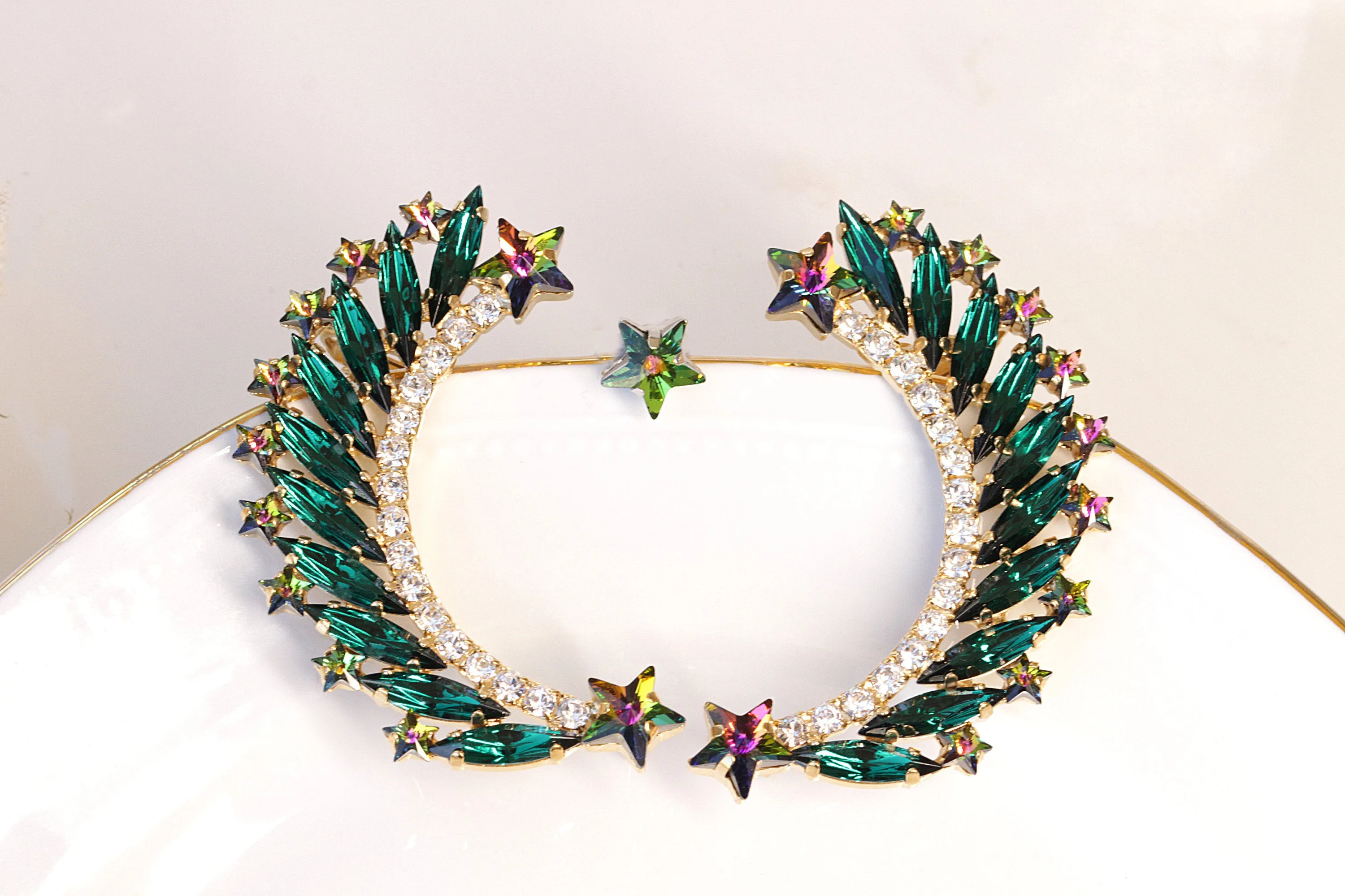 EMERALD STAR CLIMBING Earrings