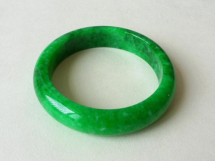 Natural Jade Bangle Jadeite Bangle Internal Diameter 56mm BER697