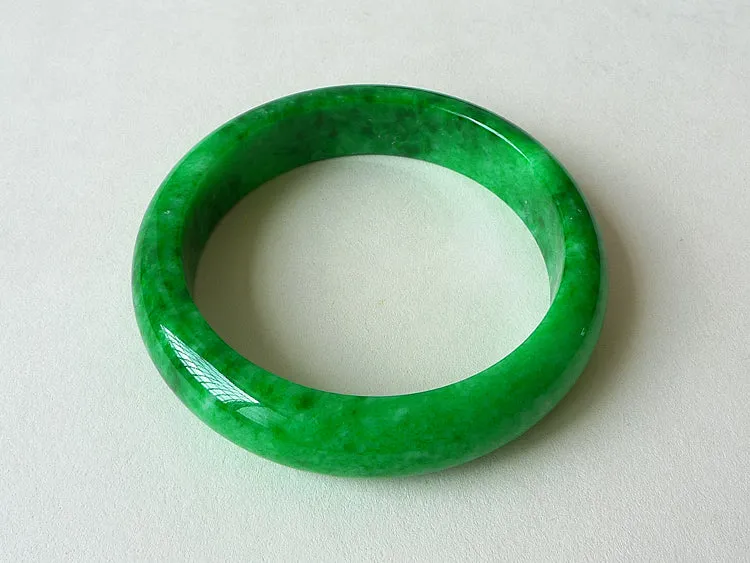 Natural Jade Bangle Jadeite Bangle Internal Diameter 56mm BER697