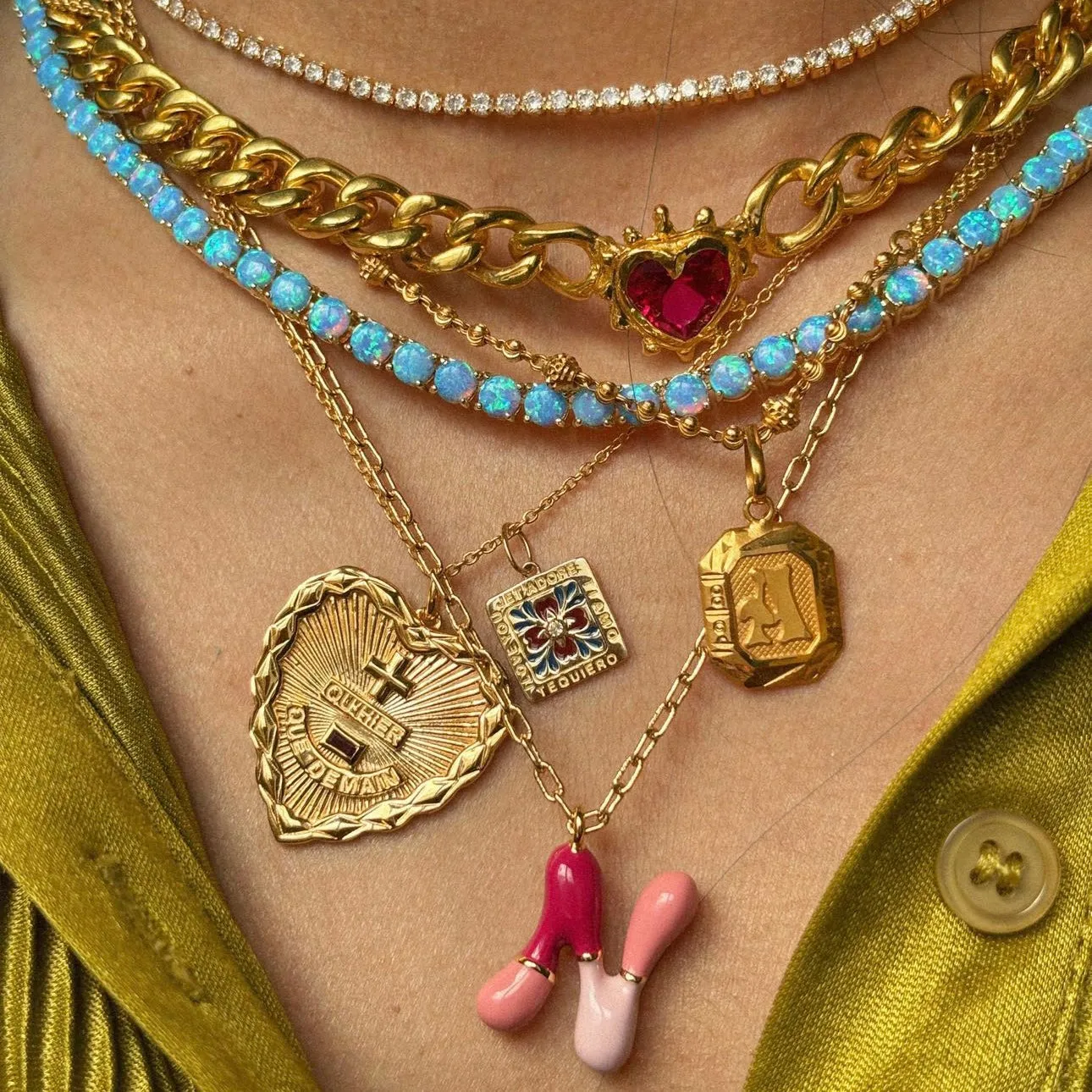 Qu'hier Que Demain Heart Pendant Necklace