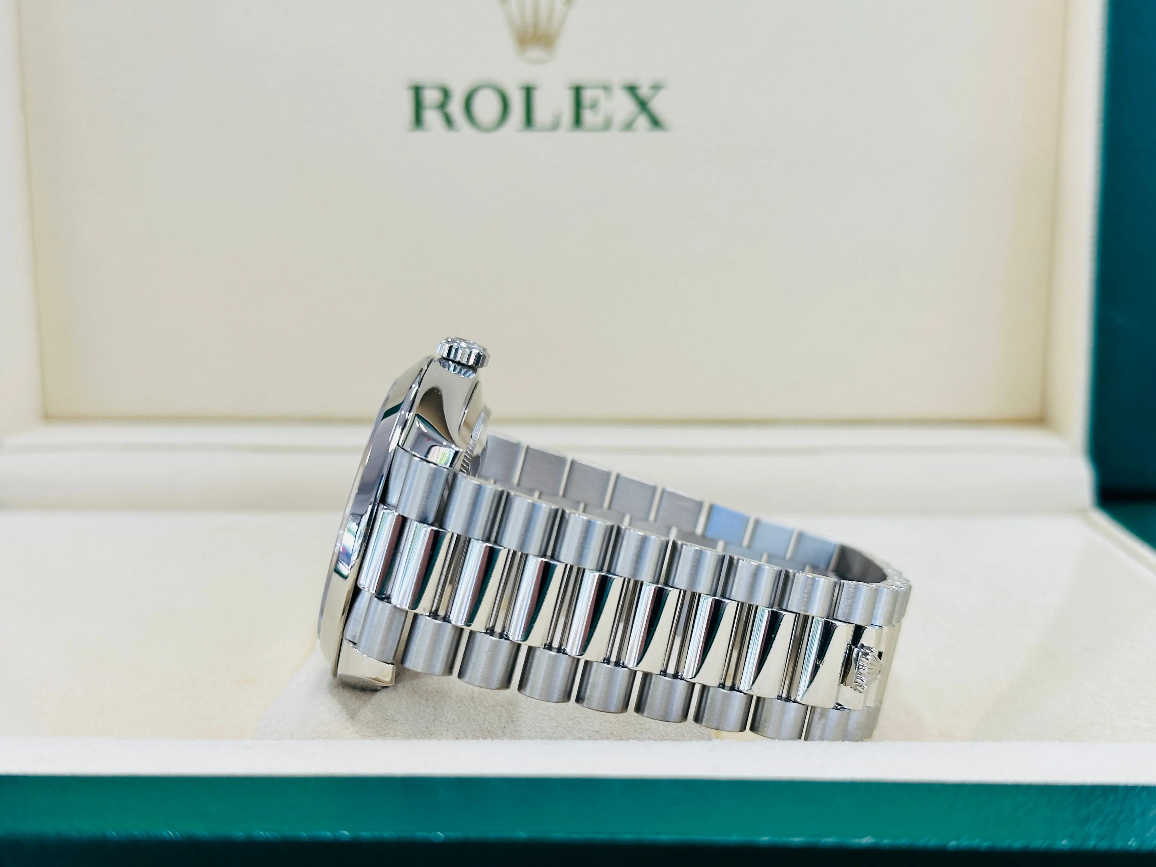 Rolex Day-Date 40mm Platinum 228206 Grey PreOwned