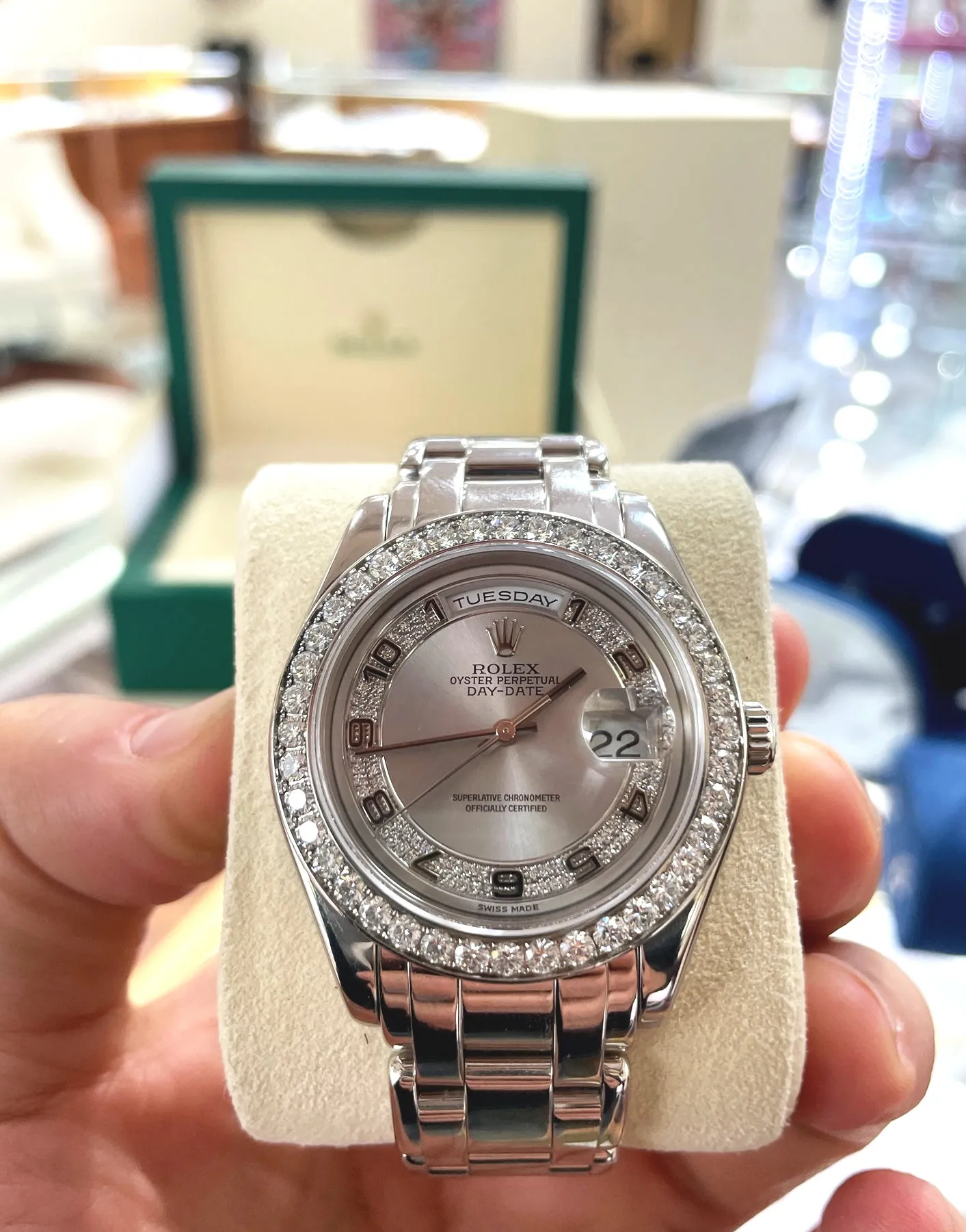Rolex Masterpiece Day-Date 18946 Platinum 39 Factory Diamond Bezel Factory Silver Diamond Myriad Dial PreOwned