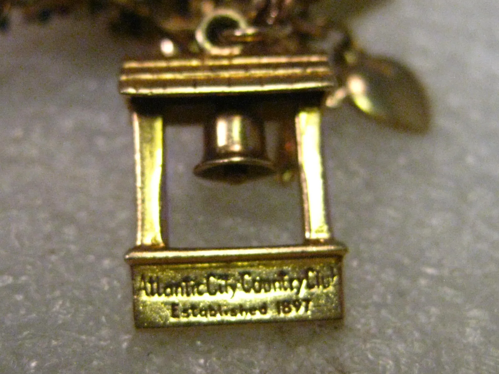 Vintage 14KT Solid Gold Historical Mid-Century Atlantic City Country Club Charm