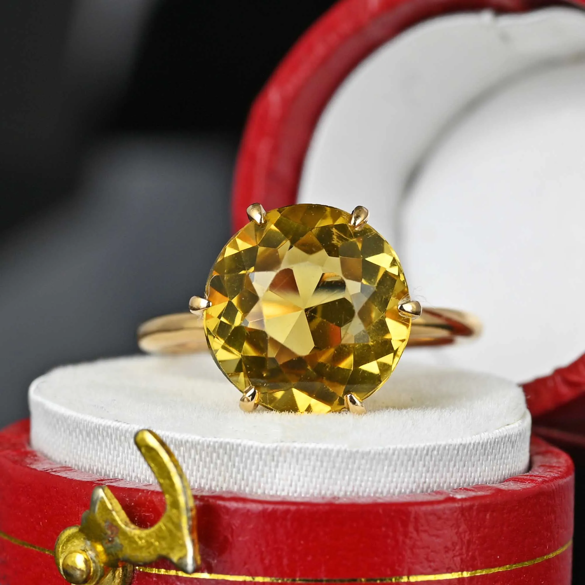 Vintage Mid Century 14K Gold Solitaire Citrine Ring